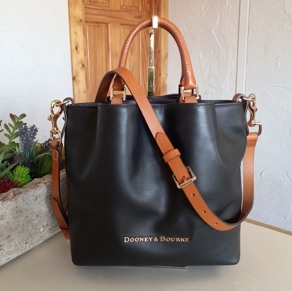 Dooney & Bourke City Barlow, Black Satchel/Crossbody Bag